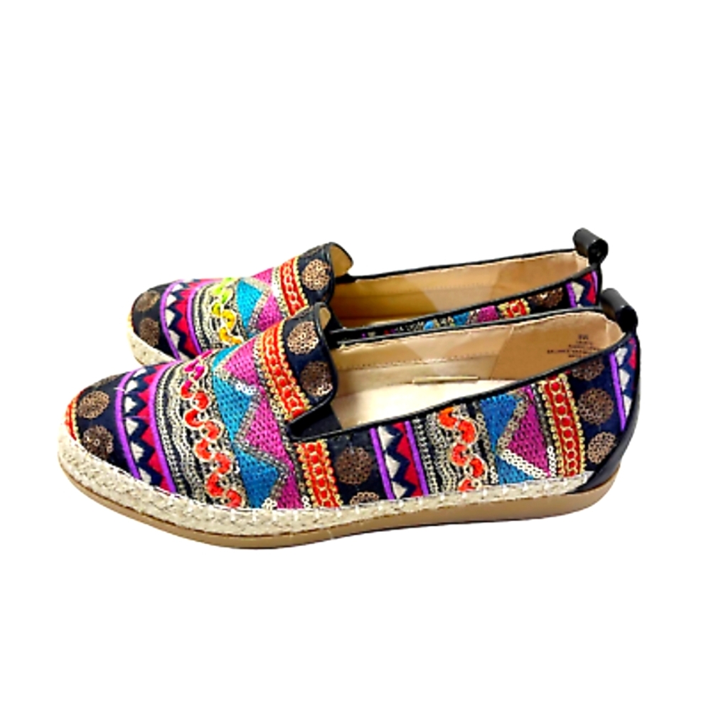Beacon Fashion and Fit Colorful Geometric Loafers